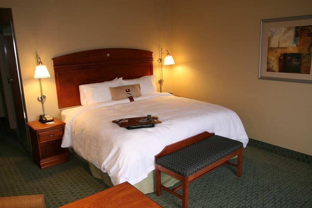 Hampton Inn & Suites West Haven Quarto foto